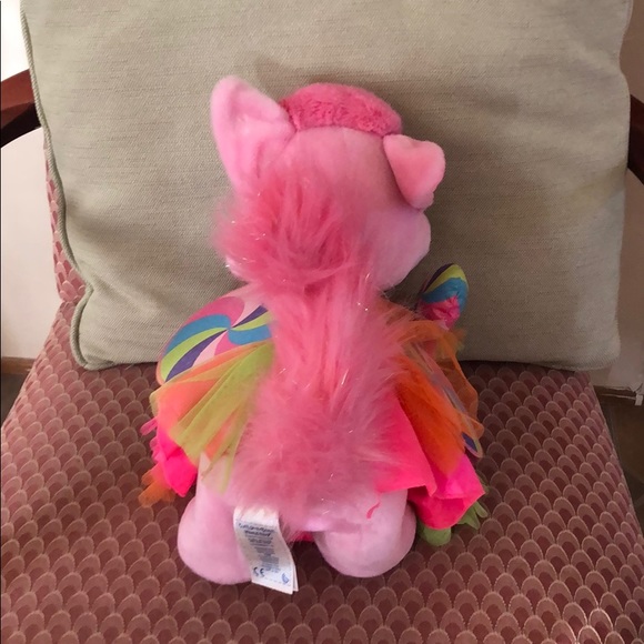 Kitty - Picture 2 of 4